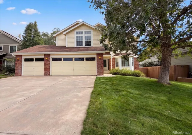 Photo 1 of Single family home for sale at 821 Sage Sparrow Cir, Highlands Ranch, CO 80129 | MLS# 9720702 | Listing updated on 2026-10-10