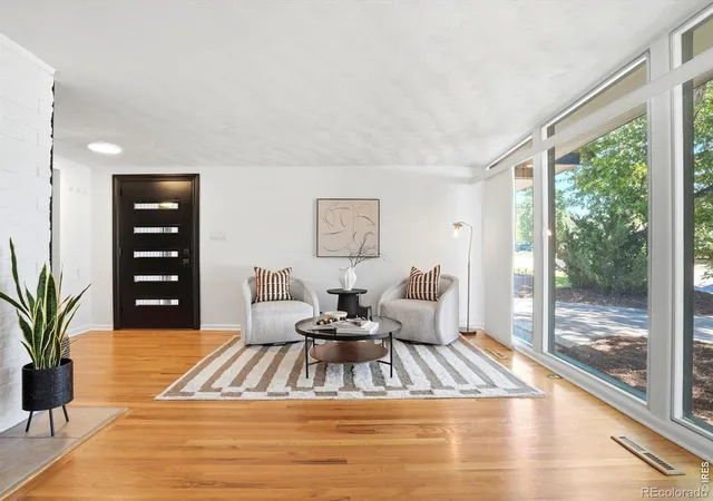 Photo 3 of Single family home for sale at 1420 S Cherry St, Denver, CO 80222 | MLS# IR1068340 | Listing updated on 2026-09-19