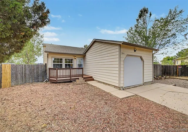 Photo 2 of Single family home for sale at 3861 S Truckee Way, Aurora, CO 80013 | MLS# 6339194 | Listing updated on 2026-10-09