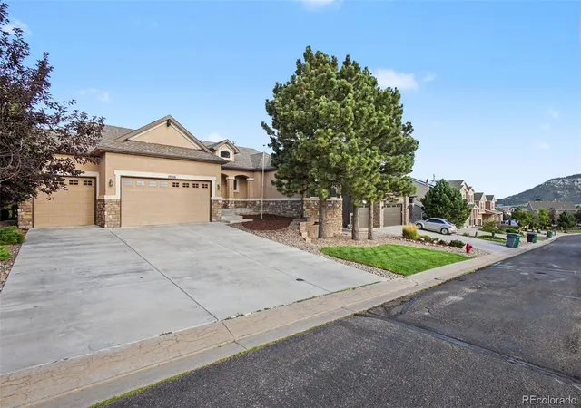 Photo 2 of Single family home for sale at 19886 Talking Rock Hts, Monument, CO 80132 | MLS# 2660158 | Listing updated on 2026-10-08