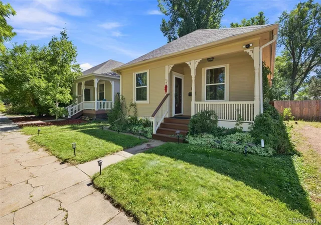 Photo 2 of Single family home for sale at 421 E Caramillo St, Colorado Springs, CO 80907 | MLS# 4241050 | Listing updated on 2026-10-07