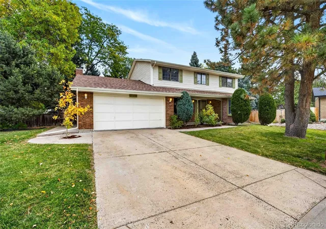 Photo 1 of Single family home for sale at 7756 Pierson St, Arvada, CO 80005 | MLS# 1651464 | Listing updated on 2026-10-29