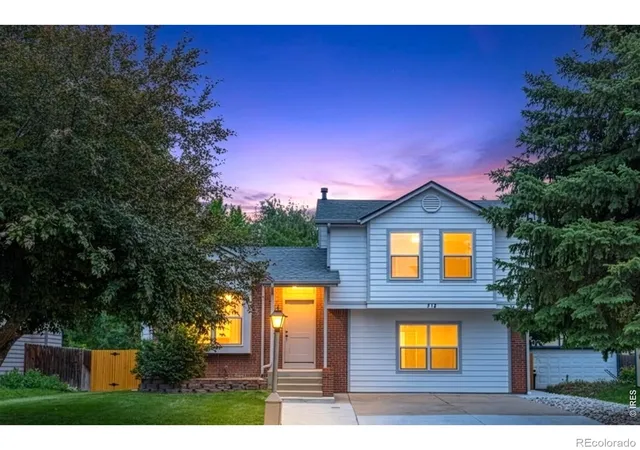 Photo 1 of Single family home for sale at 712 Cameron Ln, Longmont, CO 80504 | MLS# IR1068369 | Listing updated on 2026-10-10