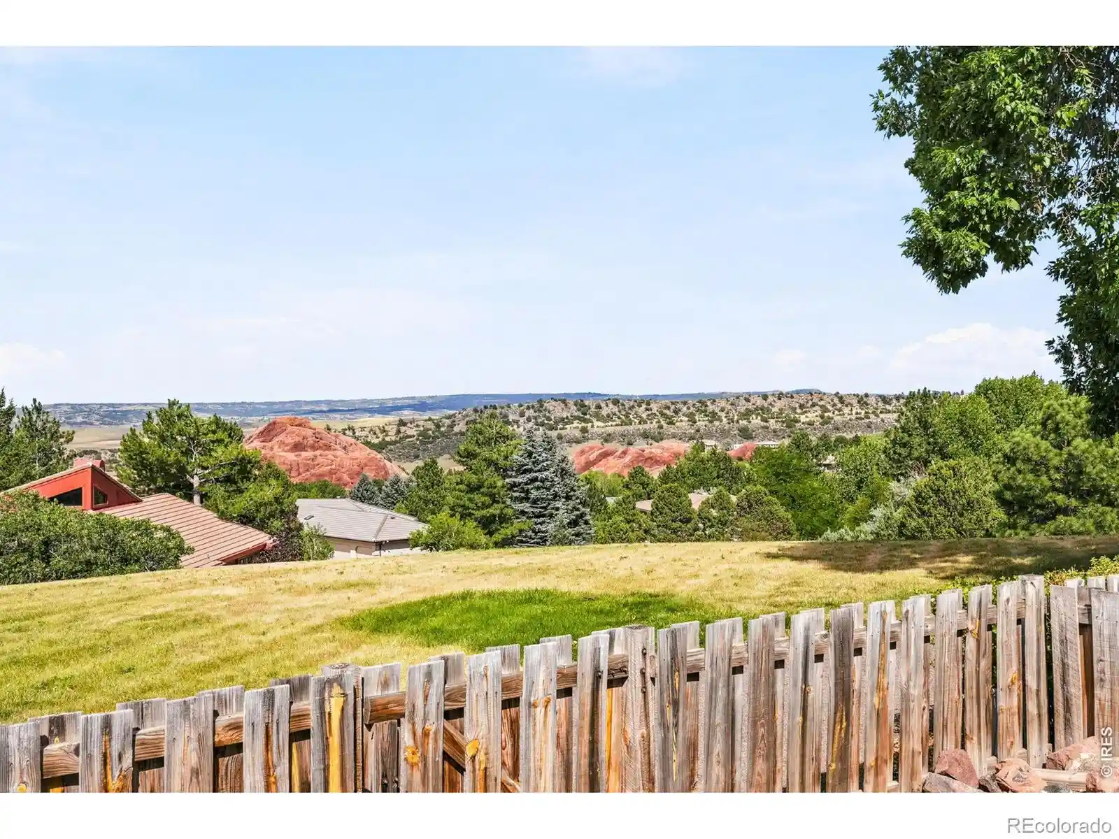 Listing Photo 1 - Condo for sale in 6846 Surrey Trl located at 6846 Surrey Trl, Littleton, CO 80125 - Unit 6846 Surrey Trl