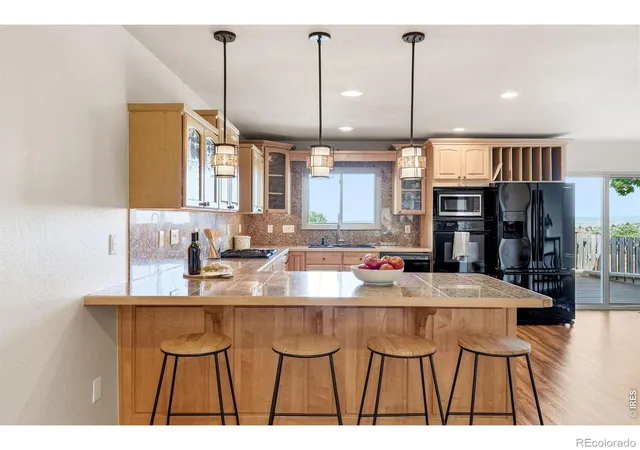 Photo 3 of Condo for sale at 6846 Surrey Trl, Littleton, CO 80125 | MLS# IR1068373 | Listing updated on 2026-10-06