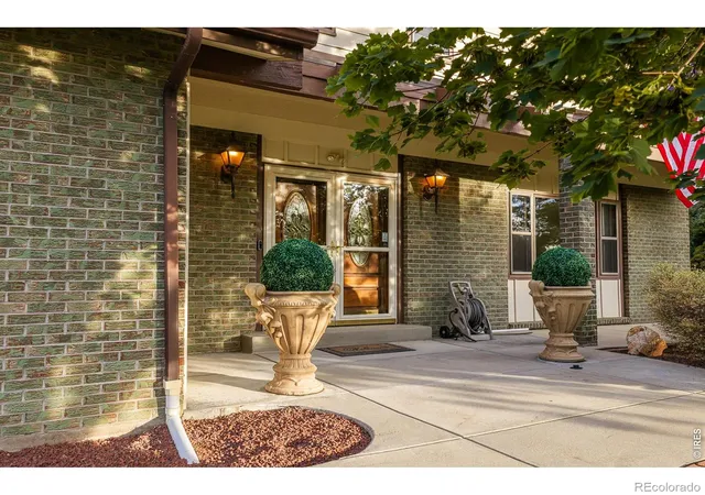 Photo 3 of Single family home for sale at 6686 Apache Ct, Niwot, CO 80503 | MLS# IR1068375 | Listing updated on 2026-10-03