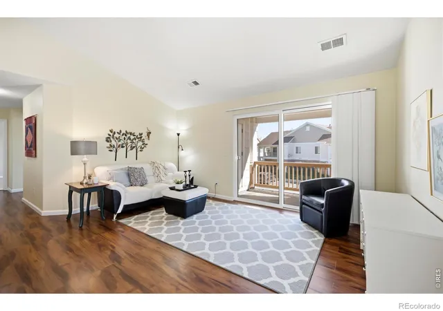 Listing Photo 5 - Condo for sale in building located at 4605 Hahns Peak Dr, Loveland, CO 80538 - Unit #201