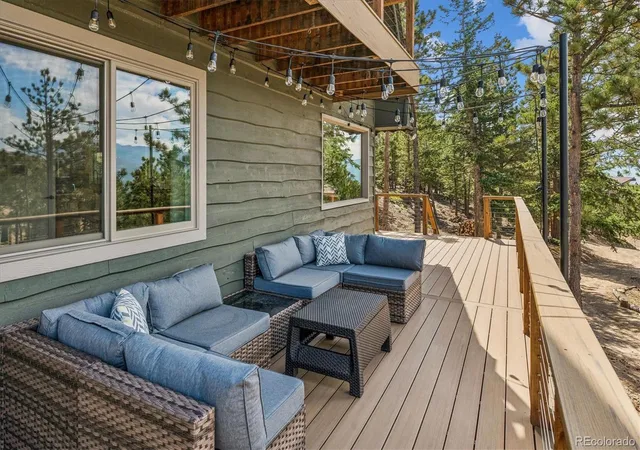 Photo 2 of Single family home for sale at 11948 Begole Cir, Golden, CO 80403 | MLS# 3232103 | Listing updated on 2026-10-08