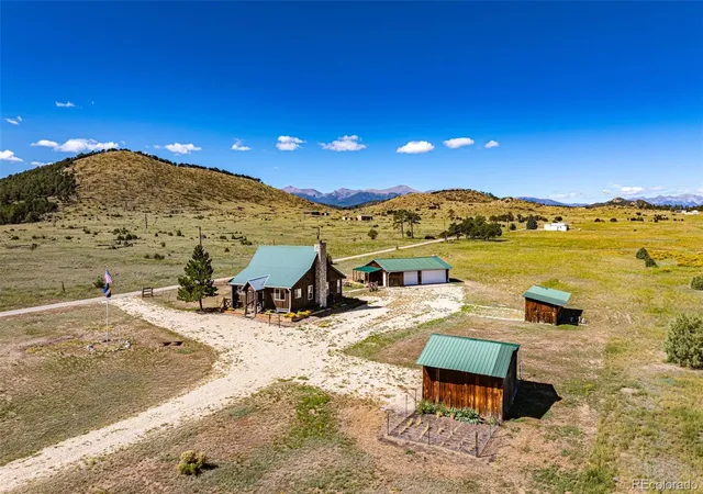 Photo 3 of Single family home for sale at 801 County Rd 27a, Cotopaxi, CO 81223 | MLS# 8770550 | Listing updated on 2026-10-02