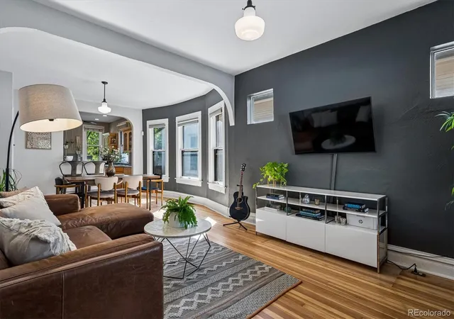 Single family home for sale at 844 S Washington St, Denver, CO 80209 | MLS# 4324679 | Listing updated on 2026-10-08