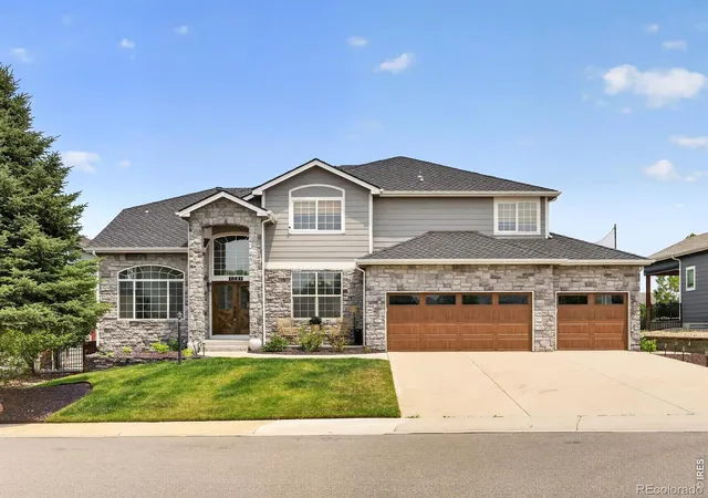 Photo 3 of Single family home for sale at 1081 Foursome Dr, Castle Rock, CO 80104 | MLS# IR1068403 | Listing updated on 2026-09-20