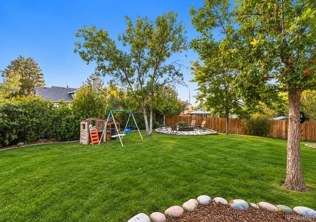 Photo 3 of Single family home for sale at 271 N Holcomb Cir, Castle Rock, CO 80104 | MLS# 5569944 | Listing updated on 2026-09-25