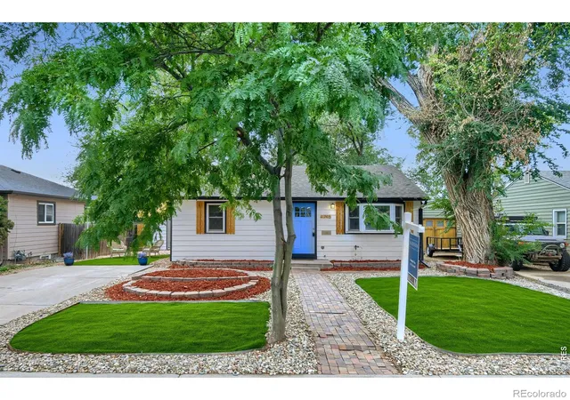 Photo 3 of Single family home for sale at 4745 S Sherman St, Englewood, CO 80113 | MLS# IR1068412 | Listing updated on 2026-10-04
