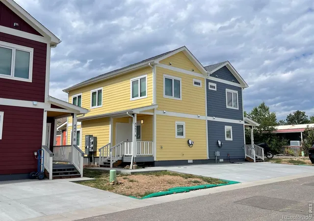 Photo 2 of Townhouse for sale at 4451 Esperanza Ct #A, Boulder, CO 80304 | MLS# IR1068418 | Listing updated on 2026-09-28