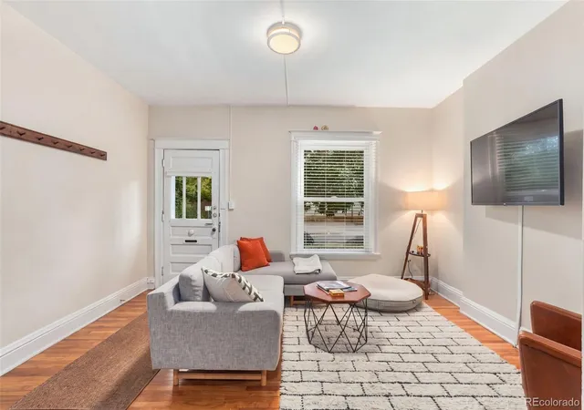 Photo 4 of Single family home for sale at 258 S Sherman St, Denver, CO 80209 | MLS# 2837971 | Listing updated on 2026-09-17