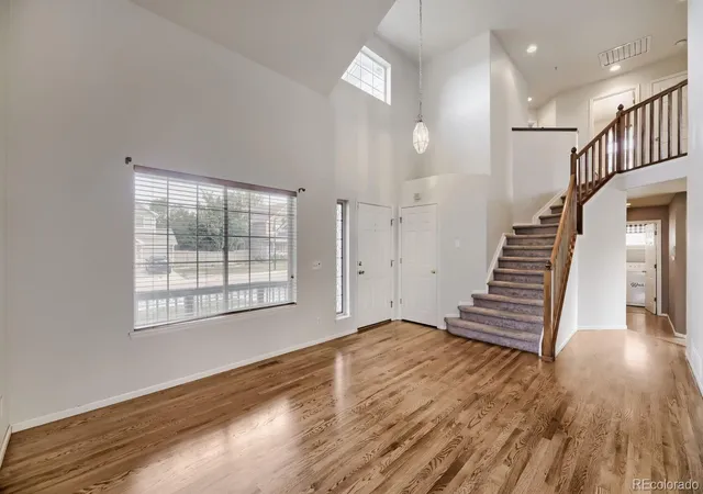 Photo 4 of Single family home for sale at 5205 S Meadow Lark Dr, Castle Rock, CO 80109 | MLS# 8639237 | Listing updated on 2026-09-25