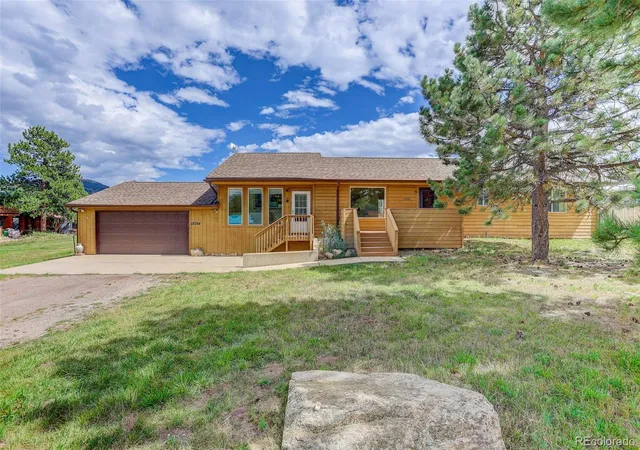 Photo 4 of Single family home for sale at 28384 Tresine Dr, Evergreen, CO 80439 | MLS# 8466709 | Listing updated on 2026-10-23