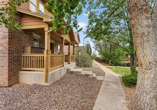 Photo 3 of Single family home for sale at 23341 E Saratoga Cir, Aurora, CO 80016 | MLS# 2642048 | Listing updated on 2026-10-02