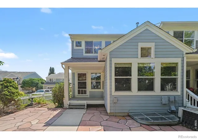 Photo 3 of Townhouse for sale at 4042 Independence Dr, Loveland, CO 80538 | MLS# IR1068459 | Listing updated on 2026-09-26