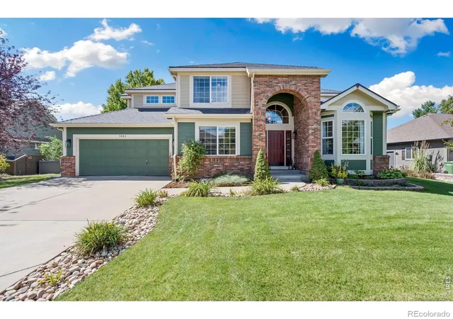 Photo 2 of Single family home for sale at 3883 Poudre Dr, Loveland, CO 80538 | MLS# IR1068460 | Listing updated on 2026-09-23