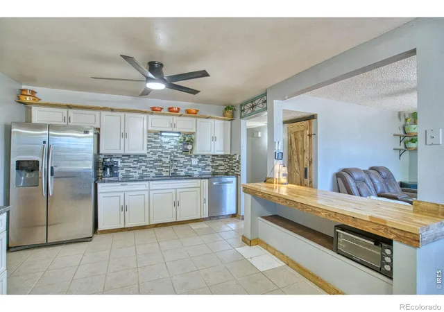 Photo 4 of Single family home for sale at 904 Vine St, Gilcrest, CO 80623 | MLS# IR1068464 | Listing updated on 2026-09-30