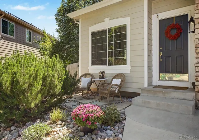 Photo 3 of Single family home for sale at 10426 W Coal Mine Pl, Littleton, CO 80127 | MLS# 7553864 | Listing updated on 2026-09-24