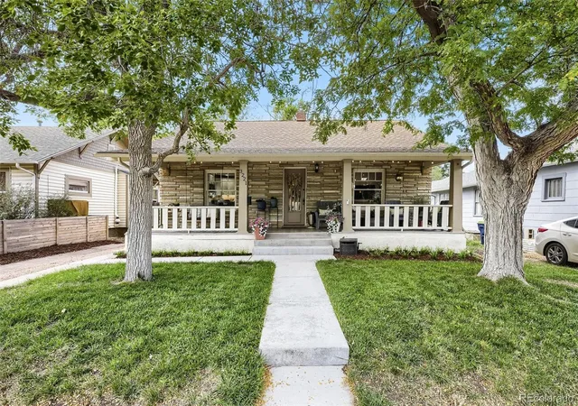 Photo 3 of Single family home for sale at 3221 S Grant St, Englewood, CO 80113 | MLS# 2868696 | Listing updated on 2026-09-24