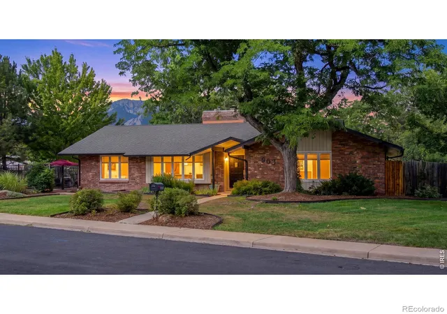Photo 2 of Single family home for sale at 385 Fox Dr, Boulder, CO 80303 | MLS# IR1068485 | Listing updated on 2026-09-22