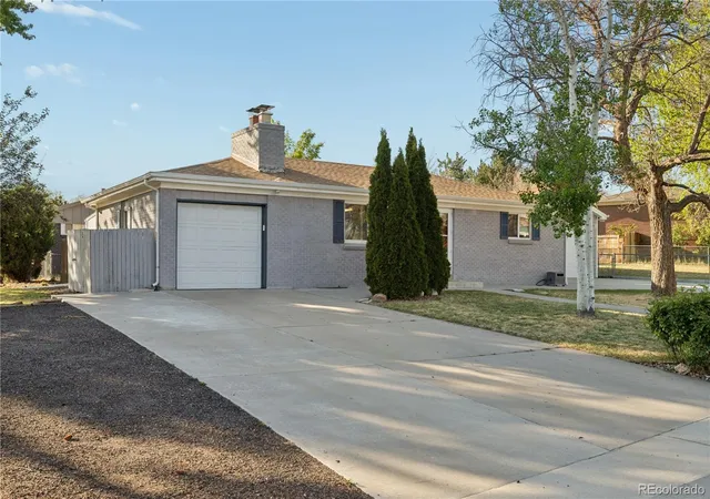 Photo 3 of Single family home for sale at 6055 Benton St, Arvada, CO 80003 | MLS# 2616232 | Listing updated on 2026-09-22