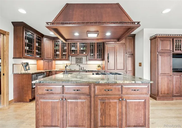 Photo 3 of Single family home for sale at 8 Raven Hl Ct, Colorado Springs, CO 80919 | MLS# 5787439 | Listing updated on 2026-10-06
