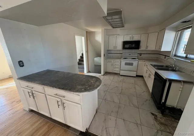 Photo 4 of Single family home for sale at 4771 W 66th Avenue, Arvada, CO 80003 | MLS# 8537881 | Listing updated on 2026-10-21