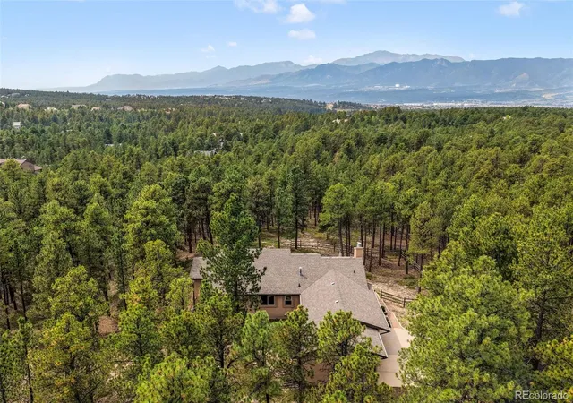 Photo 1 of Single family home for sale at 17715 Merryhill Ct, Monument, CO 80132 | MLS# 2178555 | Listing updated on 2026-10-01
