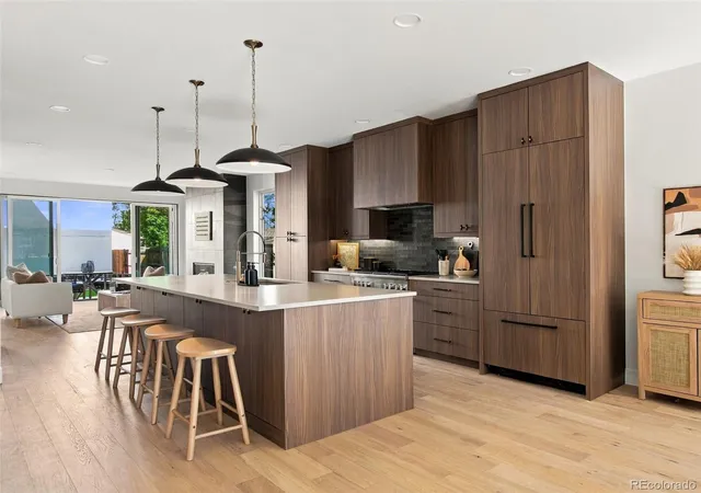 Single family home for sale at 831 S Washington St, Denver, CO 80209 | MLS# 7035612 | Listing updated on 2026-10-08