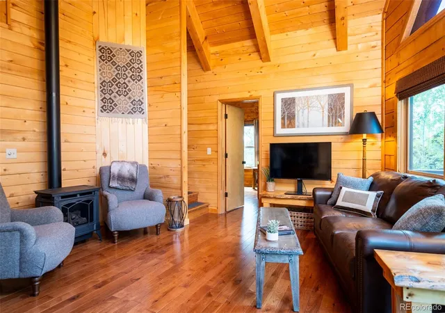 Photo 2 of Single family home for sale at 186 Spring Beauty Dr, Silverthorne, CO 80498 | MLS# 9299230 | Listing updated on 2026-10-09