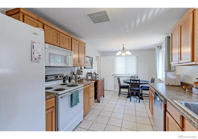 Photo 3 of Single family home for sale at 7136 Otis St, Arvada, CO 80003 | MLS# IR1068527 | Listing updated on 2026-09-30