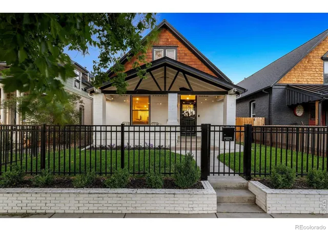 Single family home for sale at 1004 S Pennsylvania St, Denver, CO 80209 | MLS# IR1068543 | Listing updated on 2026-10-03