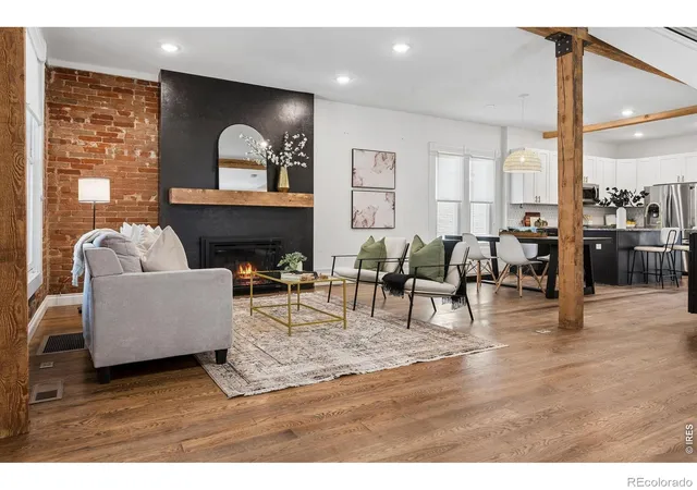 Single family home for sale at 1004 S Pennsylvania St, Denver, CO 80209 | MLS# IR1068543 | Listing updated on 2026-10-03