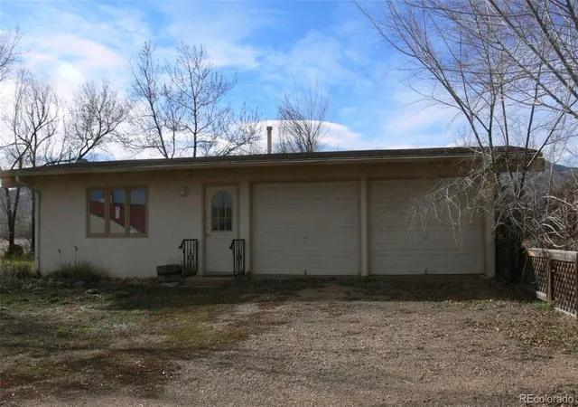 Photo 3 of Mansion for sale at 3800 Plateau Rd, Longmont, CO 80503 | MLS# 3817469 | Listing updated on 2026-09-21