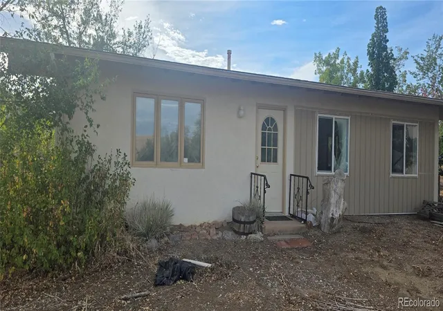 Photo 3 of Mansion for sale at 3800 Plateau Rd, Longmont, CO 80503 | MLS# 3817469 | Listing updated on 2026-09-24