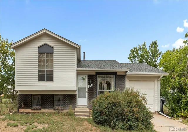 Single family home for sale at 10495 W Keene Ave, Denver, CO 80235 | MLS# 7625528
