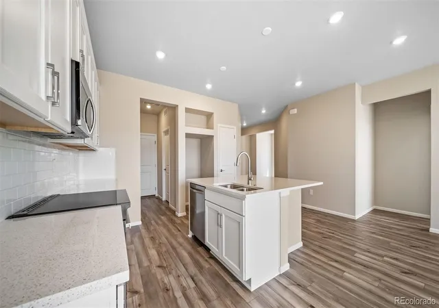 Photo 4 of Single family home for sale at 4974 N Tempe St, Aurora, CO 80019 | MLS# 2686440 | Listing updated on 2026-09-13