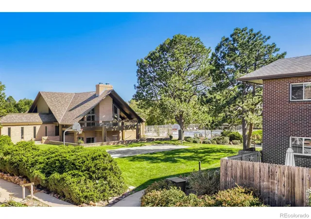 Photo 2 of Townhouse for sale at 1510 Chambers Dr, Boulder, CO 80305 | MLS# IR1068597 | Listing updated on 2026-09-12