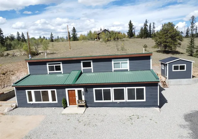 Photo 3 of Single family home for sale at 4814 Arrowhead Dr, Jefferson, CO 80456 | MLS# 8419123 | Listing updated on 2026-09-21