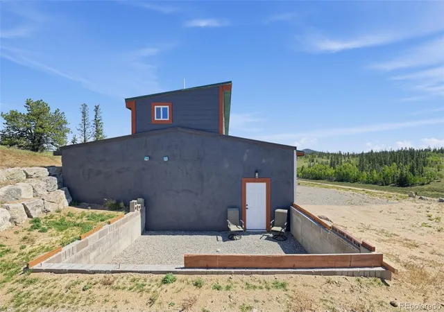 Photo 3 of Single family home for sale at 4814 Arrowhead Dr, Jefferson, CO 80456 | MLS# 8419123 | Listing updated on 2026-09-21
