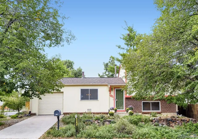 Photo 1 of Single family home for sale at 4851 S Quintero Cir, Aurora, CO 80015 | MLS# 8237469 | Listing updated on 2026-09-19