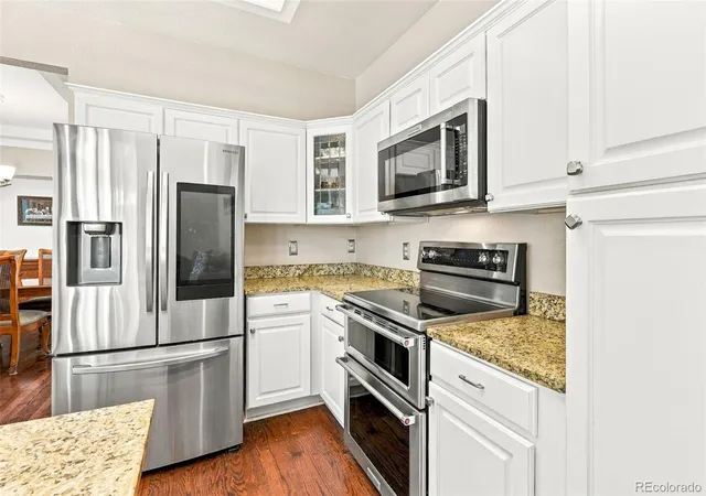 Photo 4 of Single family home for sale at 7556 Union Ct, Arvada, CO 80005 | MLS# 7274792 | Listing updated on 2026-09-24