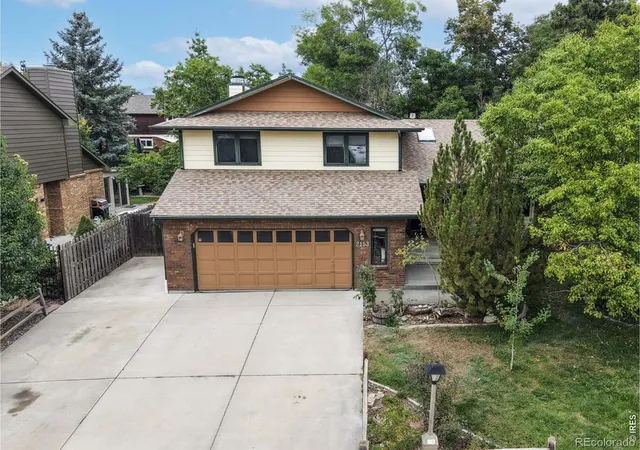 Photo 3 of Single family home for sale at 2153 Rockspray Ct, Longmont, CO 80503 | MLS# IR1068623 | Listing updated on 2026-10-08