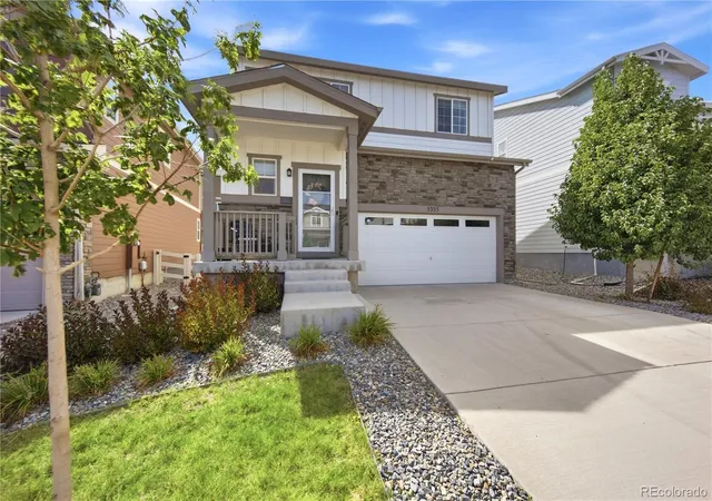 Photo 3 of Single family home for sale at 5355 Blue Lunar Ln, Castle Rock, CO 80104 | MLS# 6549942 | Listing updated on 2026-09-29