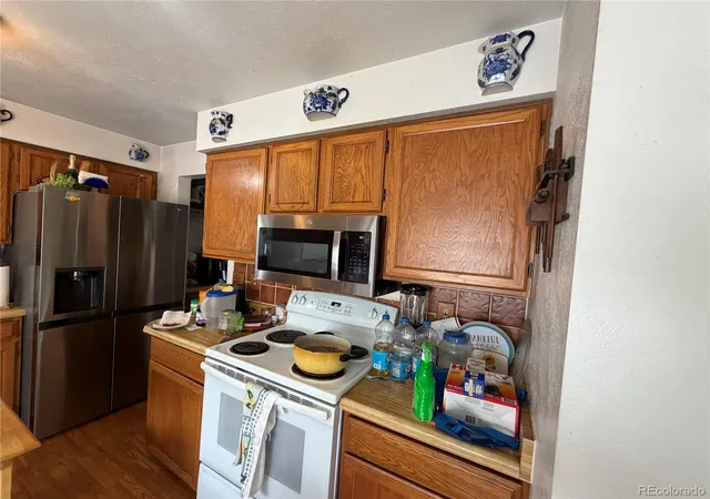 Photo 4 of Single family home for sale at 7484 N Benton St, Arvada, CO 80003 | MLS# 5501844 | Listing updated on 2026-09-21