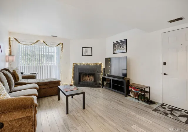 Photo 2 of Condo for sale at 4652 White Rock Cir #3, Boulder, CO 80301 | MLS# 7232261 | Listing updated on 2026-09-22